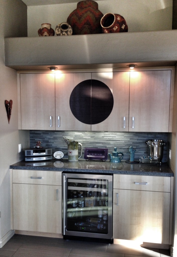 the updated bar/buffet area